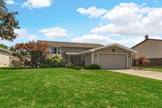 1005 Hanover Ln, Dyer, IN 46311