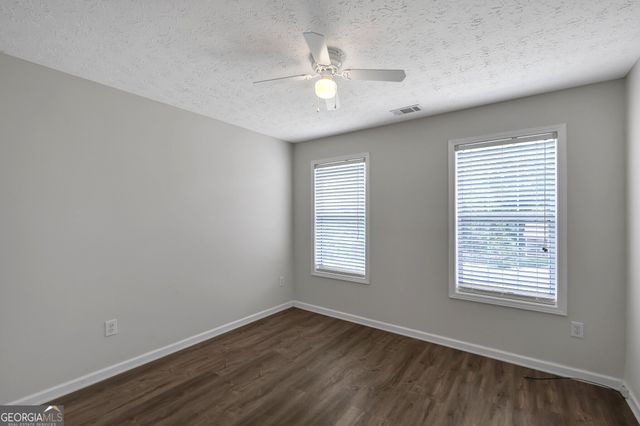 4345 Lexington Ridge Drive, Loganville, GA 30052