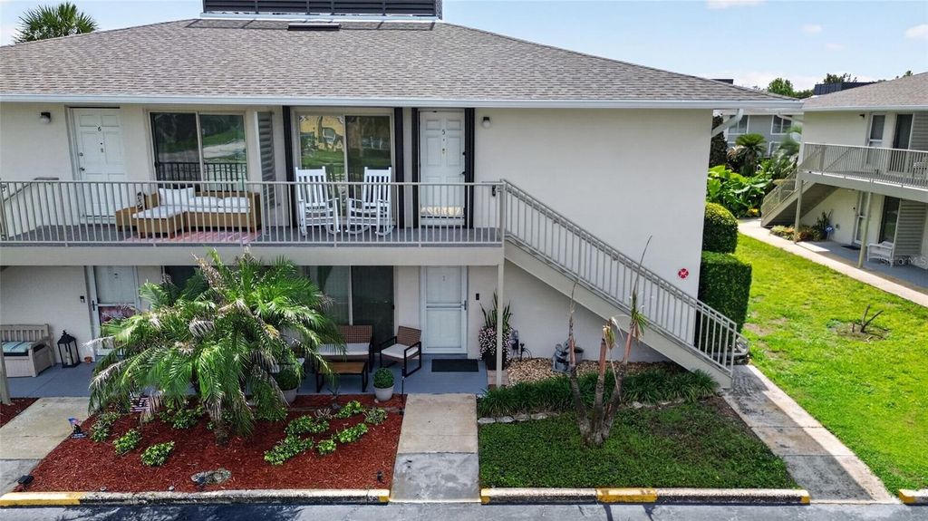 Image 2 of property listing at 1935 CONWAY ROAD L5, Orlando, FL 32812