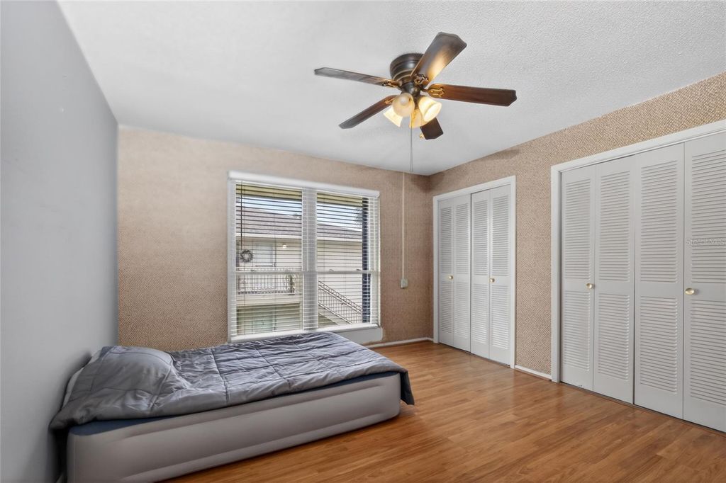 Image 13 of property listing at 1935 CONWAY ROAD L5, Orlando, FL 32812