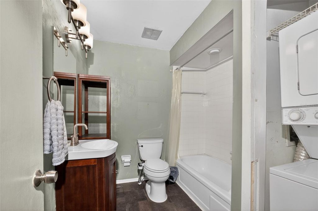 Image 16 of property listing at 1935 CONWAY ROAD L5, Orlando, FL 32812