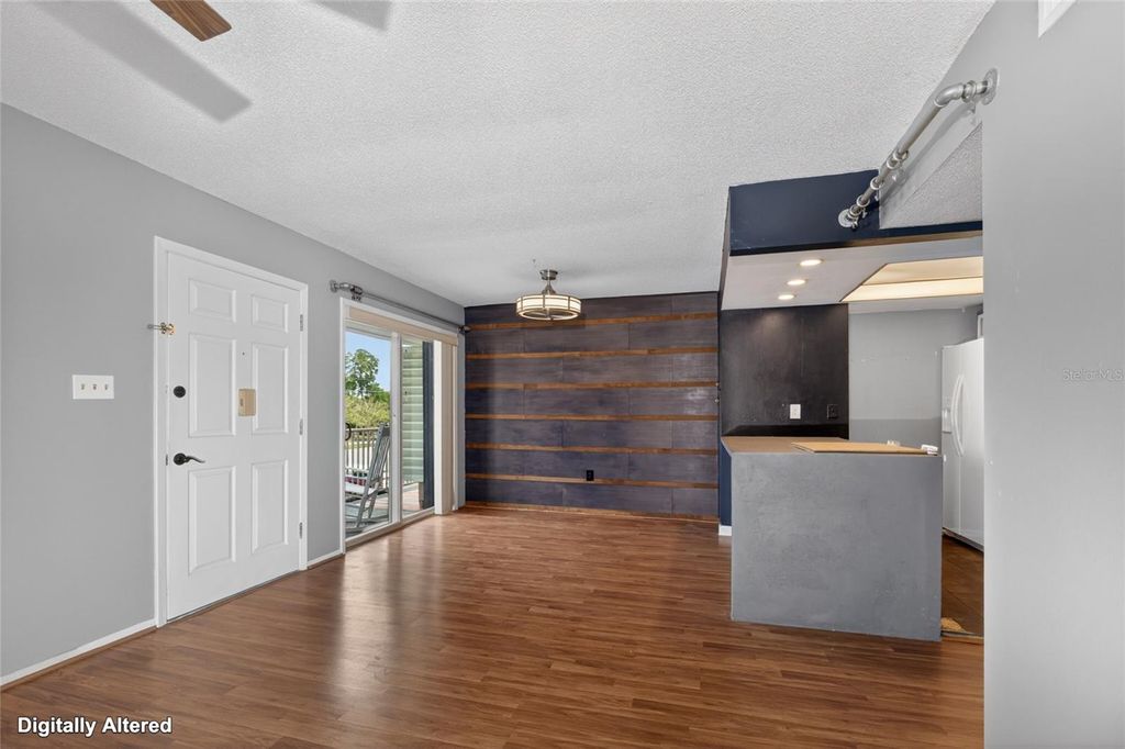 Image 7 of property listing at 1935 CONWAY ROAD L5, Orlando, FL 32812