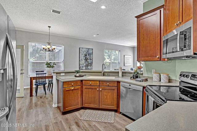 2257 HAMMOCK OAKS Drive, Jacksonville, FL 32223