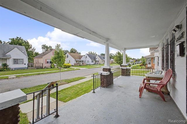 6539 Greenview Avenue, Detroit, MI 48228