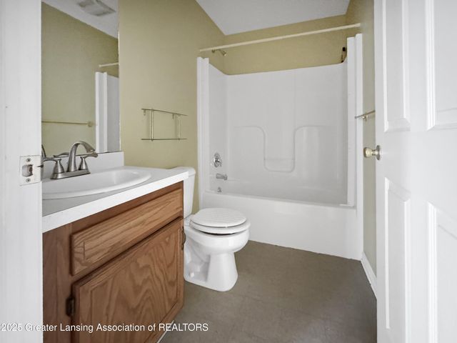 322 Pere Marquette Drive 15, Lansing, MI 48912