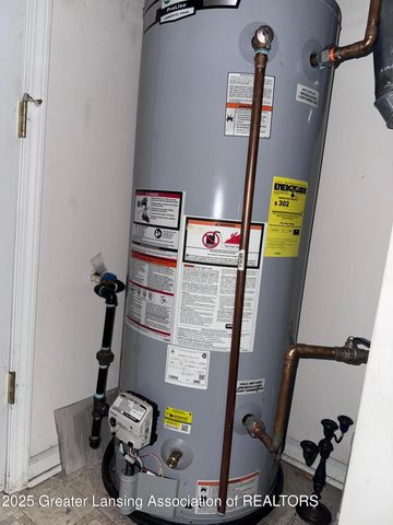 322 Pere Marquette Drive 15, Lansing, MI 48912