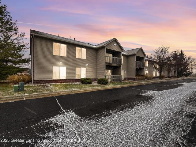 322 Pere Marquette Drive 15, Lansing, MI 48912