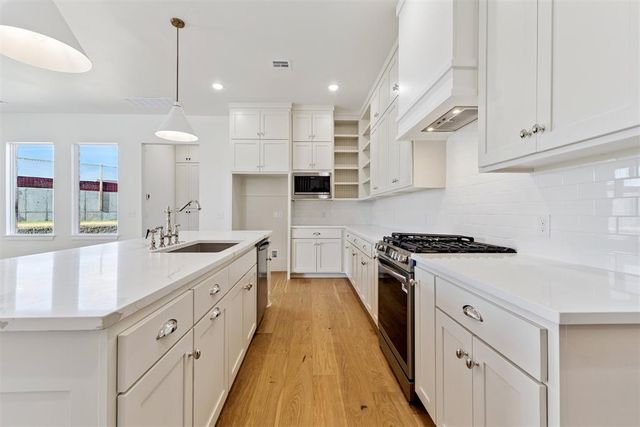 6001 Frankie Lynn Lane, Edmond, OK 73034