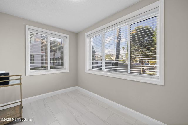 210 11TH Avenue N 104, Jacksonville Beach, FL 32250