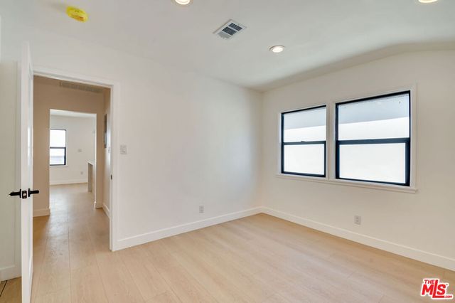 926 N Spaulding Avenue 8, West Hollywood, CA 90046