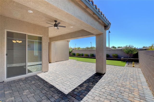673 Sunlight Hill Street, Henderson, NV 89011