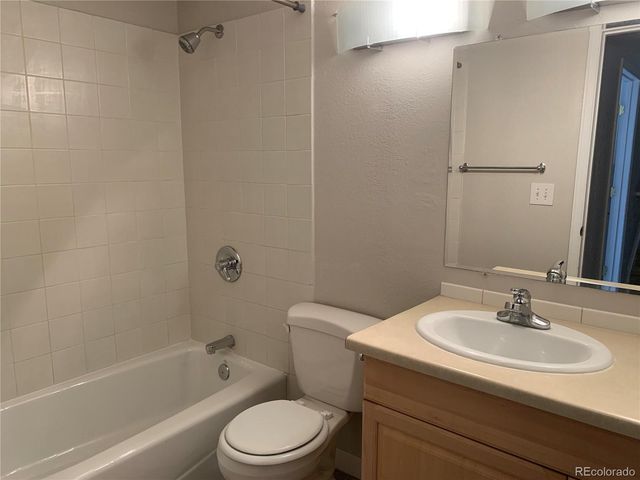 10622 Cherrybrook Circle, Highlands Ranch, CO 80126