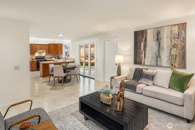 1425 243rd Place SW, Bothell, WA 98021