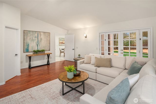 1425 243rd Place SW, Bothell, WA 98021