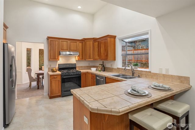 1425 243rd Place SW, Bothell, WA 98021