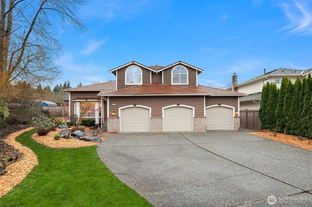 1425 243rd Place SW, Bothell, WA 98021