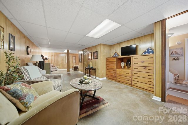 2735 Sides Avenue, Connelly Springs, NC 28612