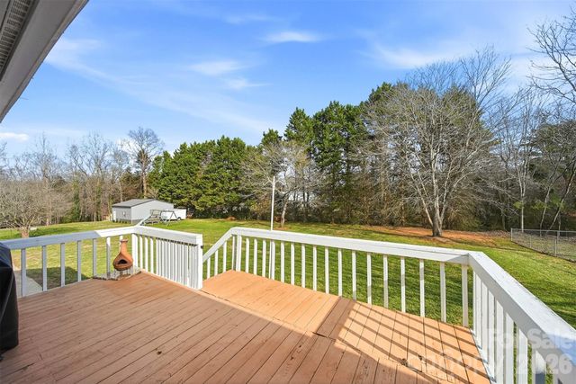 2735 Sides Avenue, Connelly Springs, NC 28612