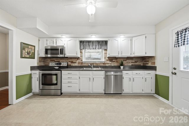 2735 Sides Avenue, Connelly Springs, NC 28612