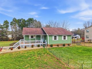 2735 Sides Avenue, Connelly Springs, NC 28612