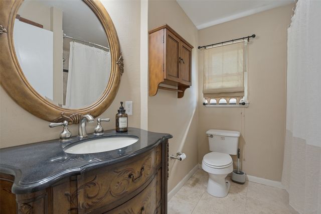 3866 Medallion Lane, Dallas, TX 75229
