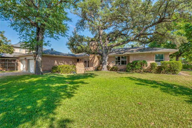 3866 Medallion Lane, Dallas, TX 75229