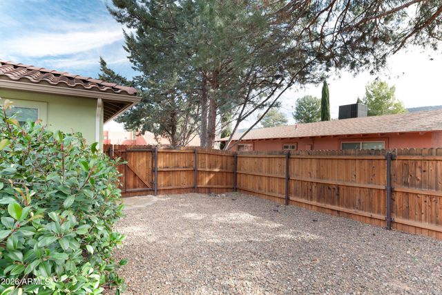 100 Rain Trail Road, Sedona, AZ 86351