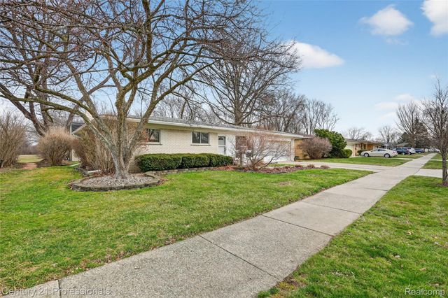 36040 Ladywood Street, Livonia, MI 48154