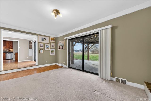 36040 Ladywood Street, Livonia, MI 48154