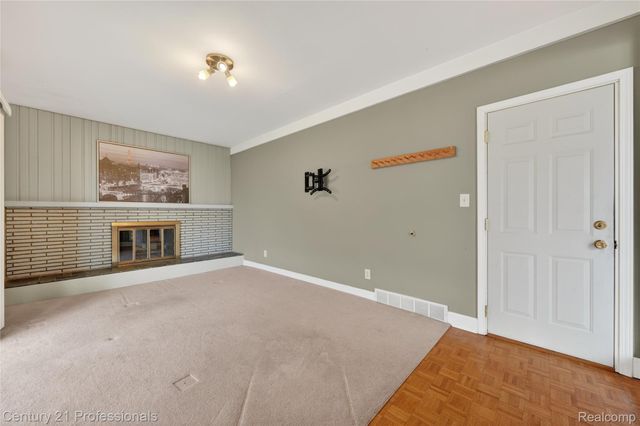 36040 Ladywood Street, Livonia, MI 48154