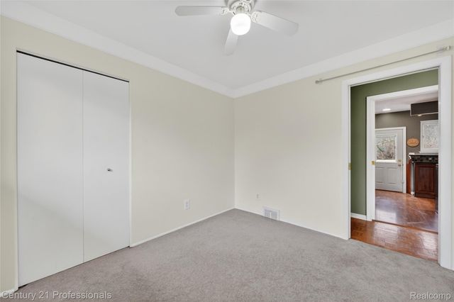 36040 Ladywood Street, Livonia, MI 48154