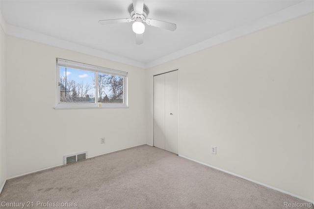 36040 Ladywood Street, Livonia, MI 48154