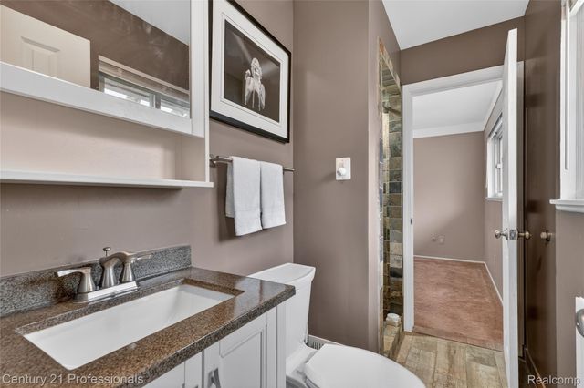 36040 Ladywood Street, Livonia, MI 48154