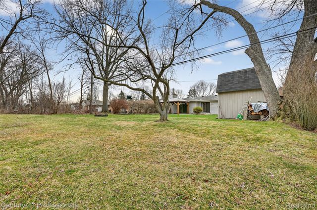 36040 Ladywood Street, Livonia, MI 48154