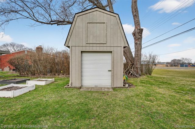 36040 Ladywood Street, Livonia, MI 48154