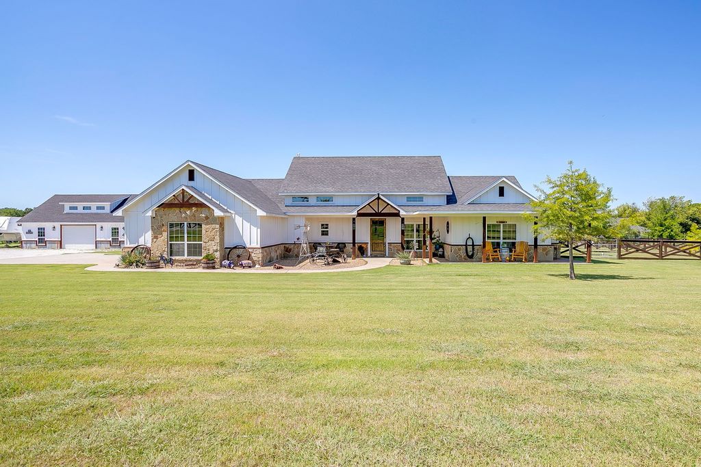 1730 Ross Lane, Springtown, TX 76082