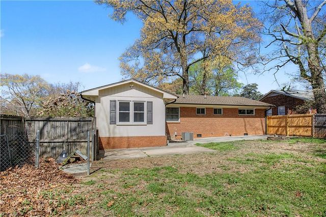 219 Rockspring Road, High Point, NC 27262