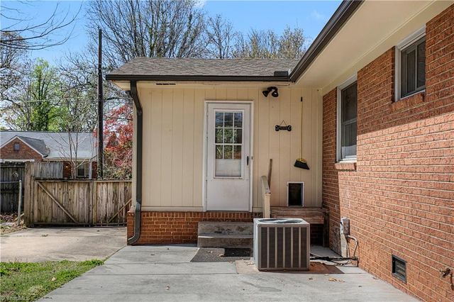 219 Rockspring Road, High Point, NC 27262