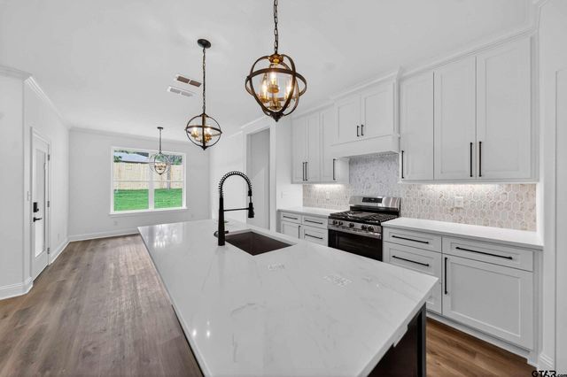 3045 Guinn Farms Rd, Tyler, TX 75707