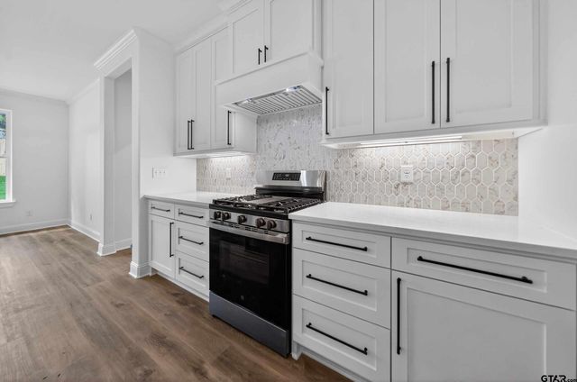 3045 Guinn Farms Rd, Tyler, TX 75707