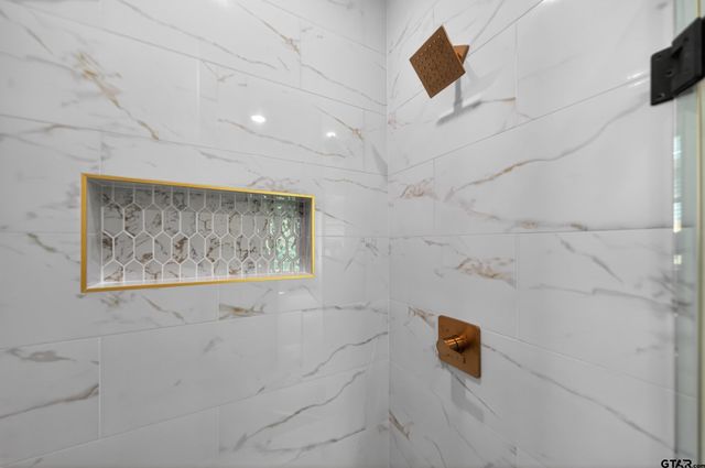 3045 Guinn Farms Rd, Tyler, TX 75707