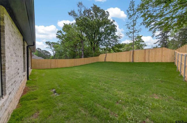 3045 Guinn Farms Rd, Tyler, TX 75707