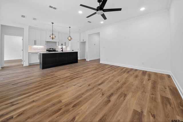 3045 Guinn Farms Rd, Tyler, TX 75707