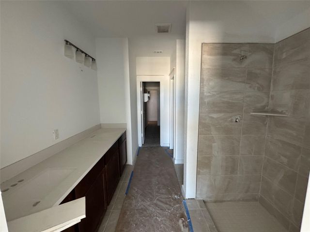 500 Quail Convey DR, Jarrell, TX 76537