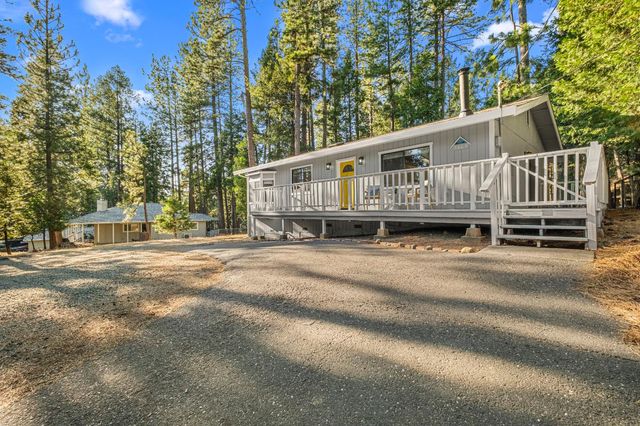 5603 Sierra Springs Dr, Pollock Pines, CA 95726