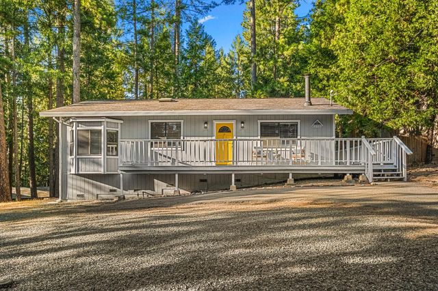 5603 Sierra Springs Dr, Pollock Pines, CA 95726