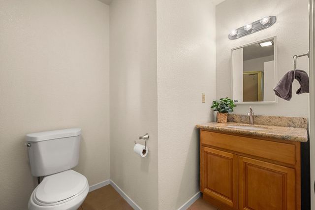 5603 Sierra Springs Dr, Pollock Pines, CA 95726