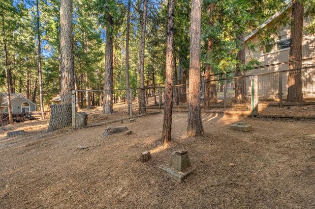 5603 Sierra Springs Dr, Pollock Pines, CA 95726