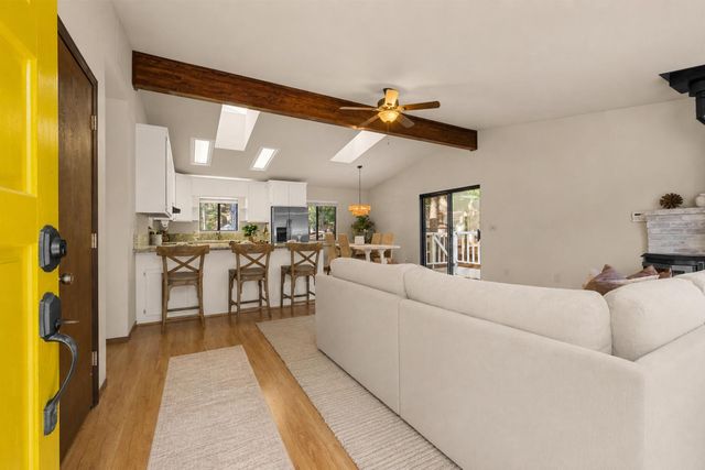 5603 Sierra Springs Dr, Pollock Pines, CA 95726