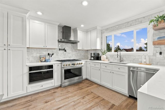 7840 Bristle Cone Place, Lone Tree, CO 80124